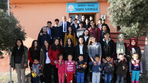 Ş.L.K Anadolu Lisesinin Kardeş Okul Projesi Kapsamında Taşevi İlkokulunu Ziyareti