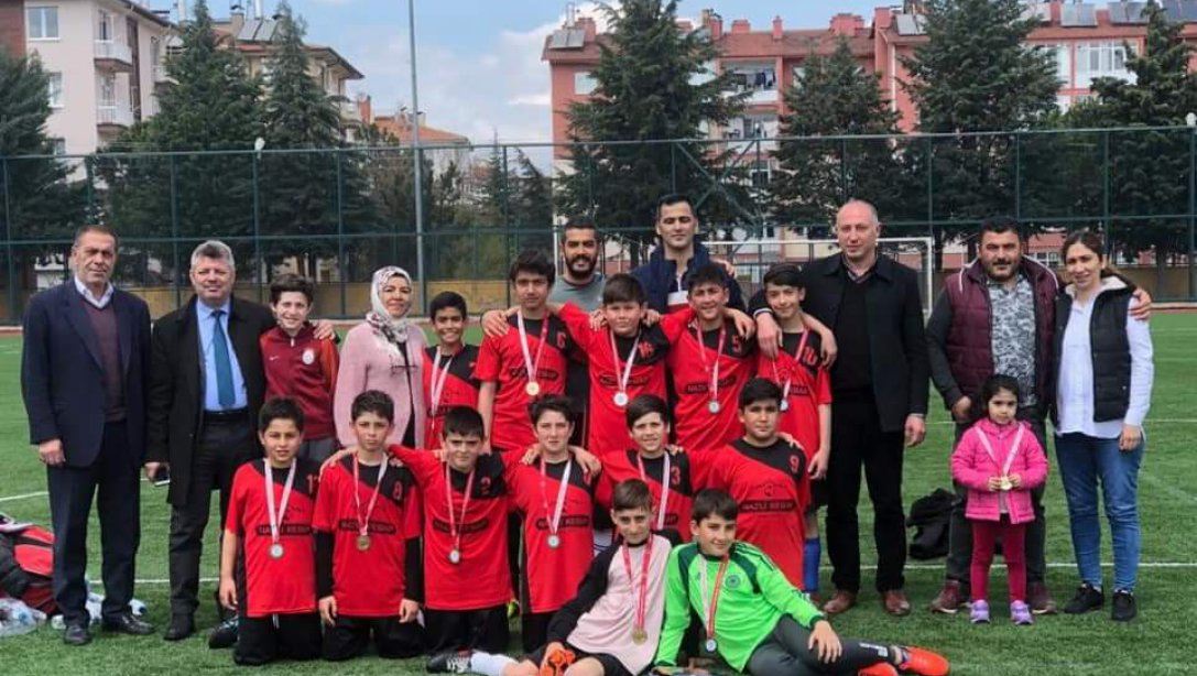 Mehmet Akif Ersoy Ortaokulu Isparta Şampiyonu Oldu