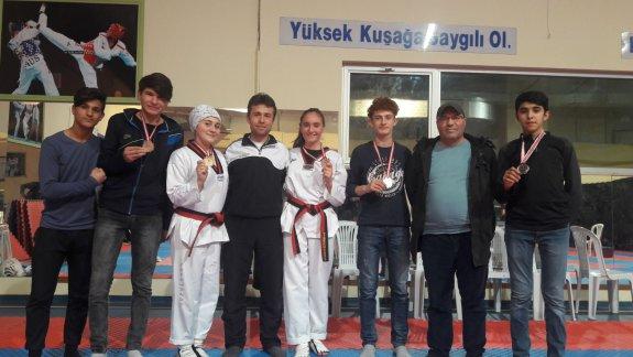 Öğrencilerimizin Taekwondoda Başarısı...