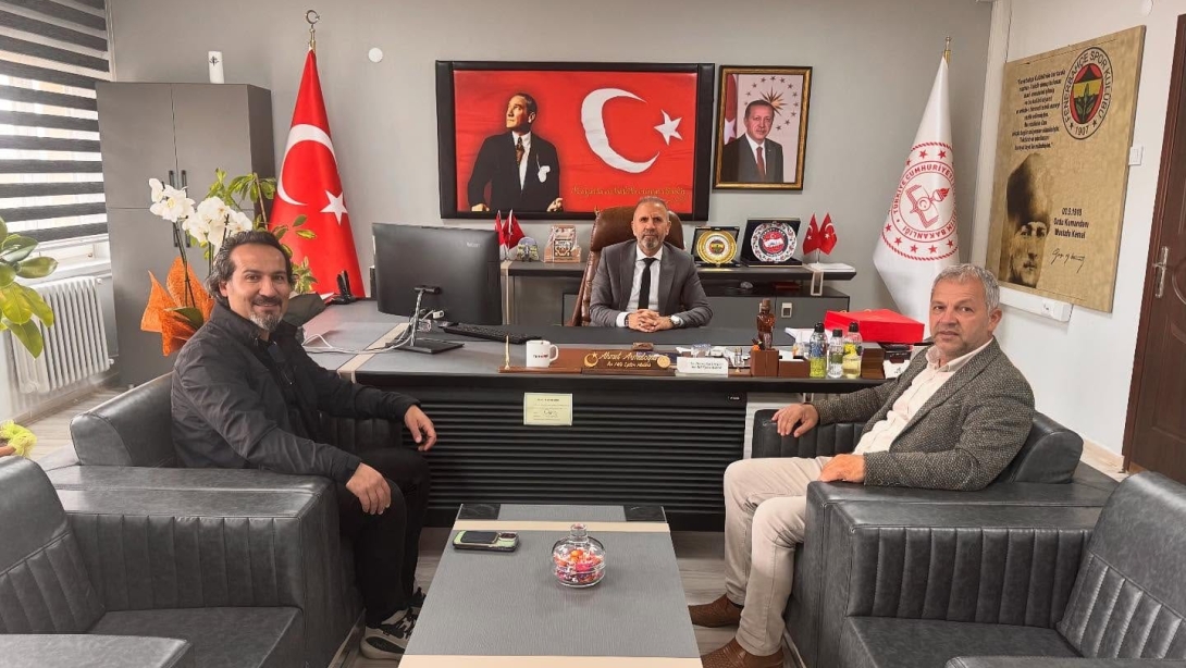 Gencer Kondal ve Serkan Çaylı'dan İlçe Millî Eğitim Müdürümüze Geçmiş Olsun Ziyareti