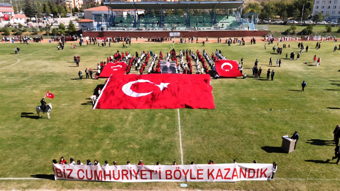 Cumhuriyetimizin 102. Yılı Coşkuyla Kutlandı